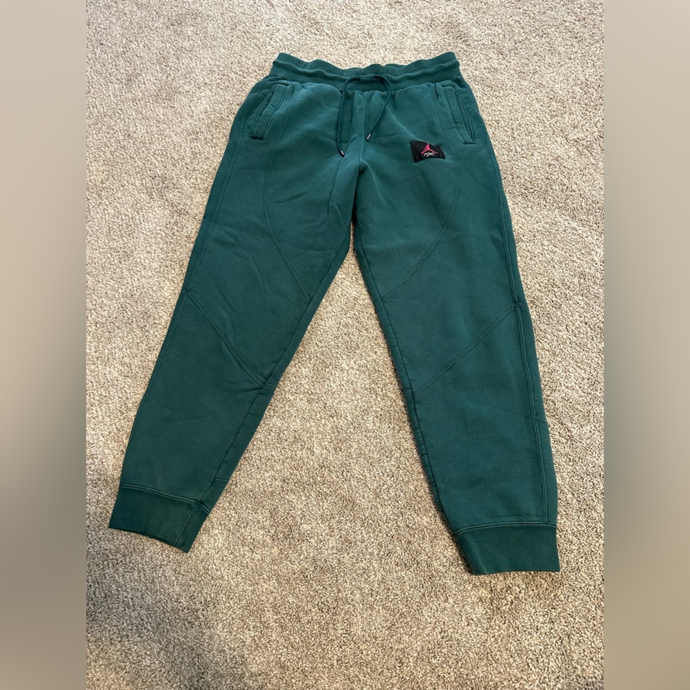 Jordan women’s sweatpants